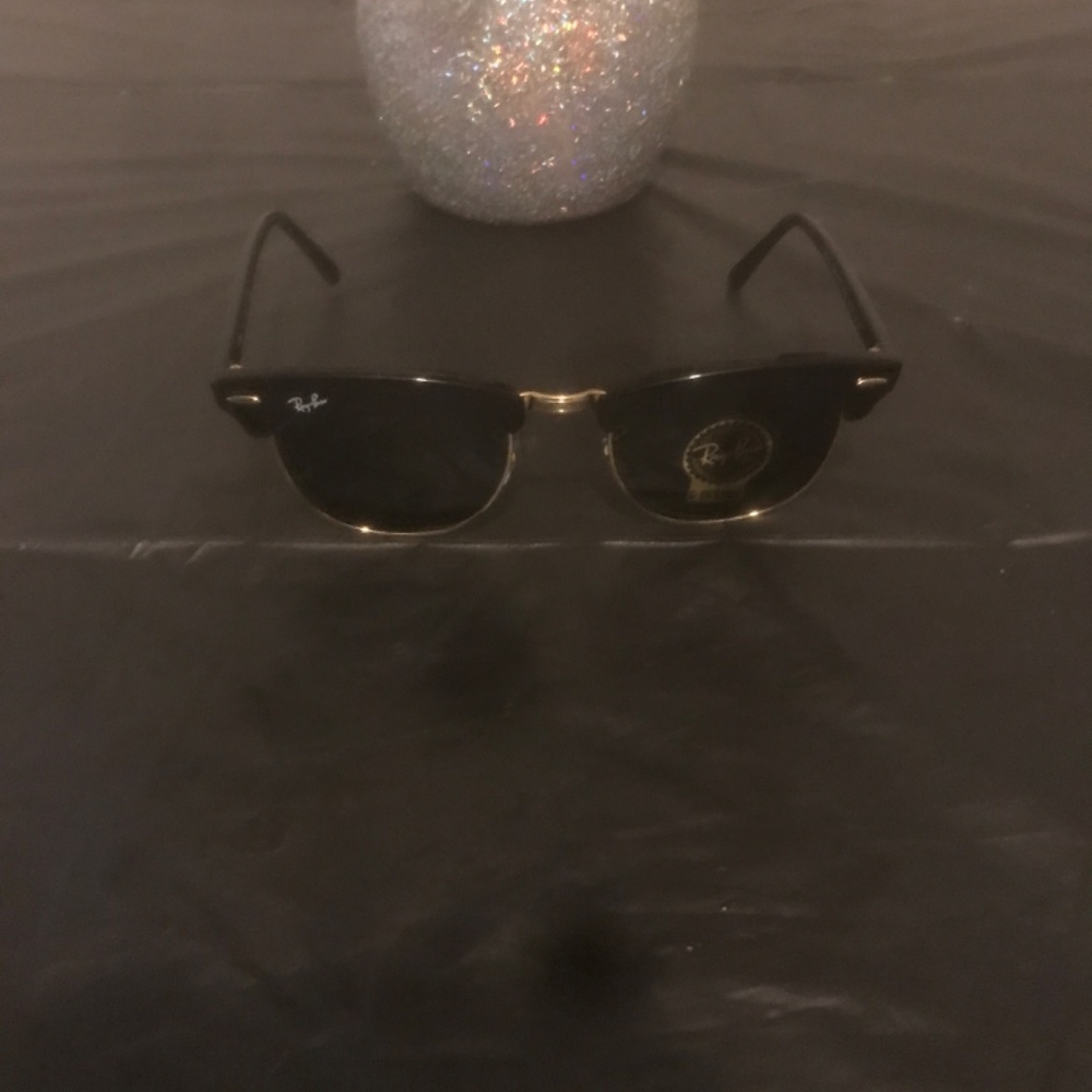 Raybans - Picture 2 of 3